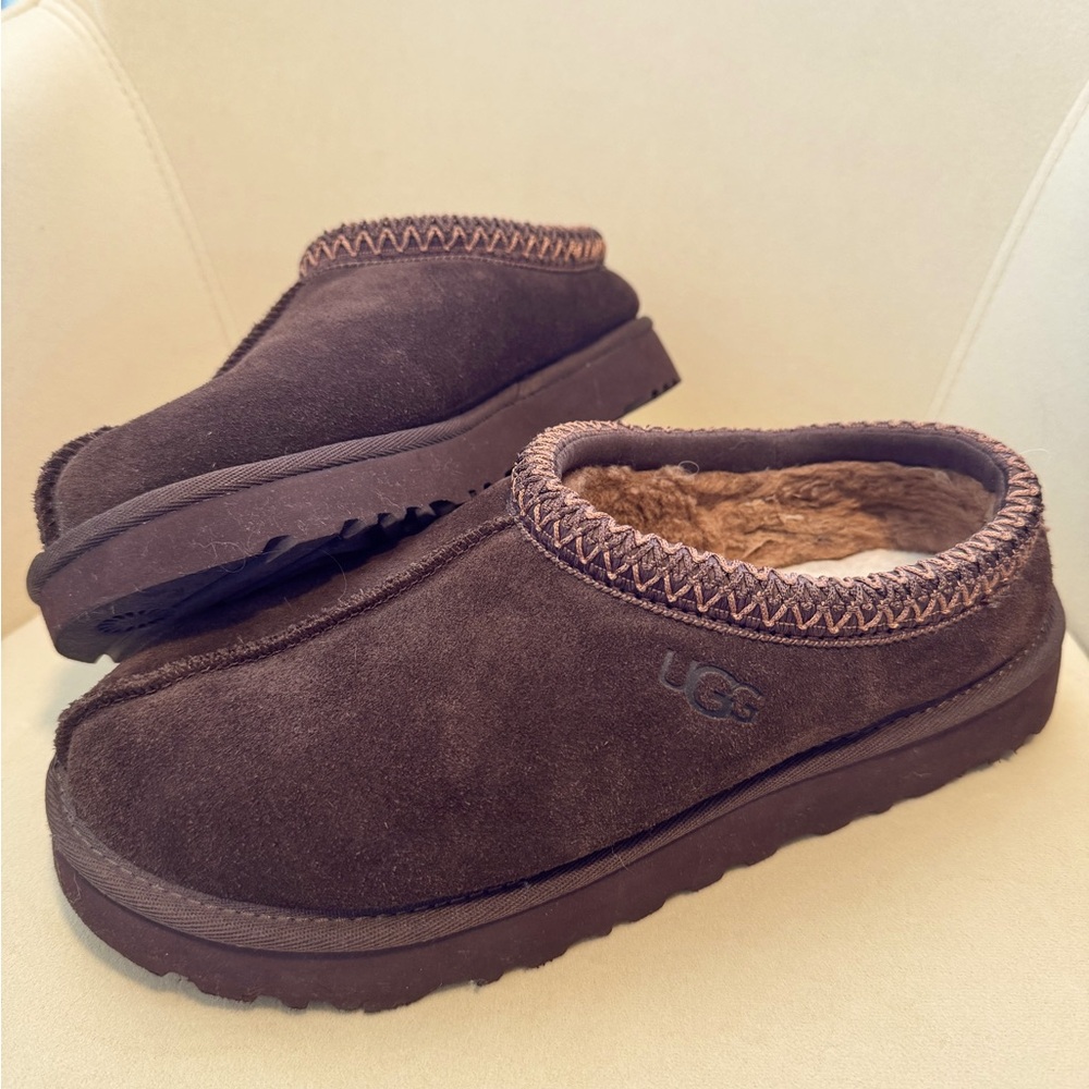 UGG Women's Tasman Suede Braid Accent Embroidered Clog Slippers
